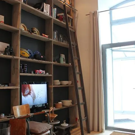 Loft On River *